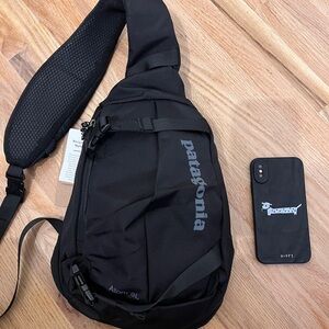 Patagonia Aton 8L crossbody bag backpack black